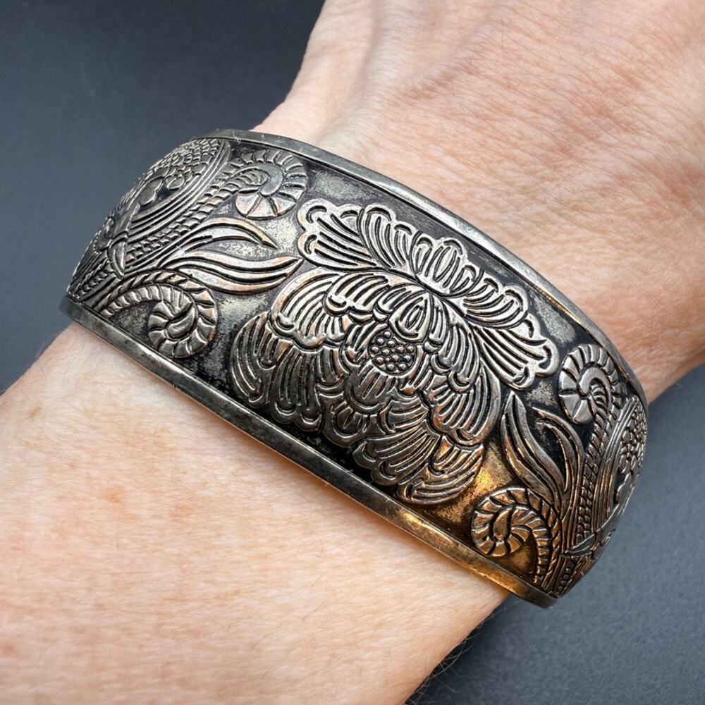 Vintage Tibetan Style Silver Tone Wide Cuff Bracelet Phoenix Bird Lotus Flower